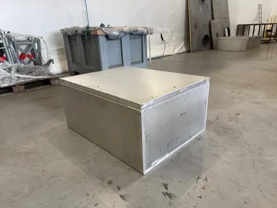 Confection de caisson à batterie en aluminium sur mesure aux normes A60 sur Marseille - envoi dans toute la France
