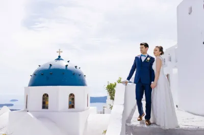 agence de wedding planner pour une cérémonie romantique à santorin