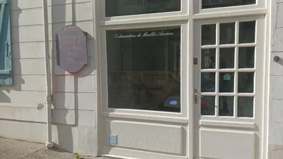 Devanture local commercial à Fourqueux 