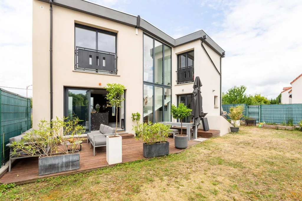 A vendre Maison contemporaine avec jardin à Chatou 78