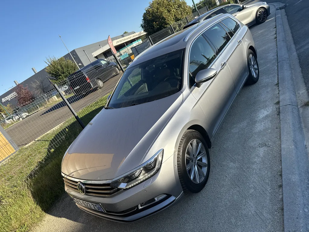 Volkswagen Passat Alltrack importée d’Allemagne par Asphalte Diffusion à Bordeaux, version break tout terrain garantie