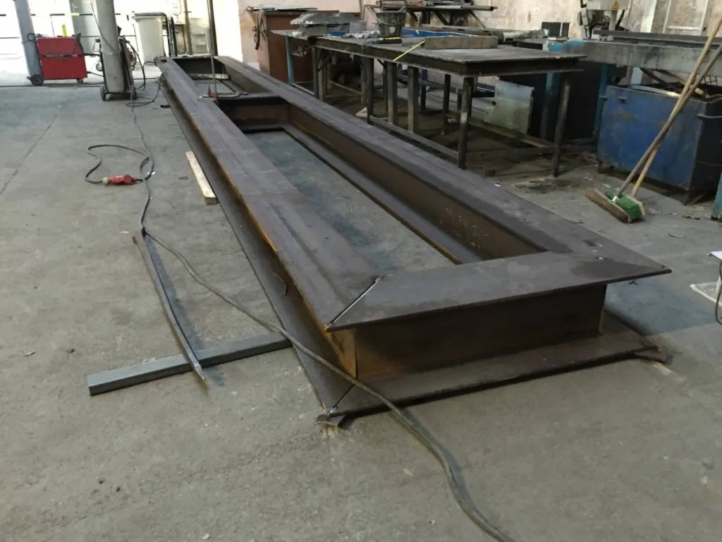 FABRICATION SUR MESURE CHARPENTE SUPPORT CONFECTIONNEE A FOS SUR MER 13