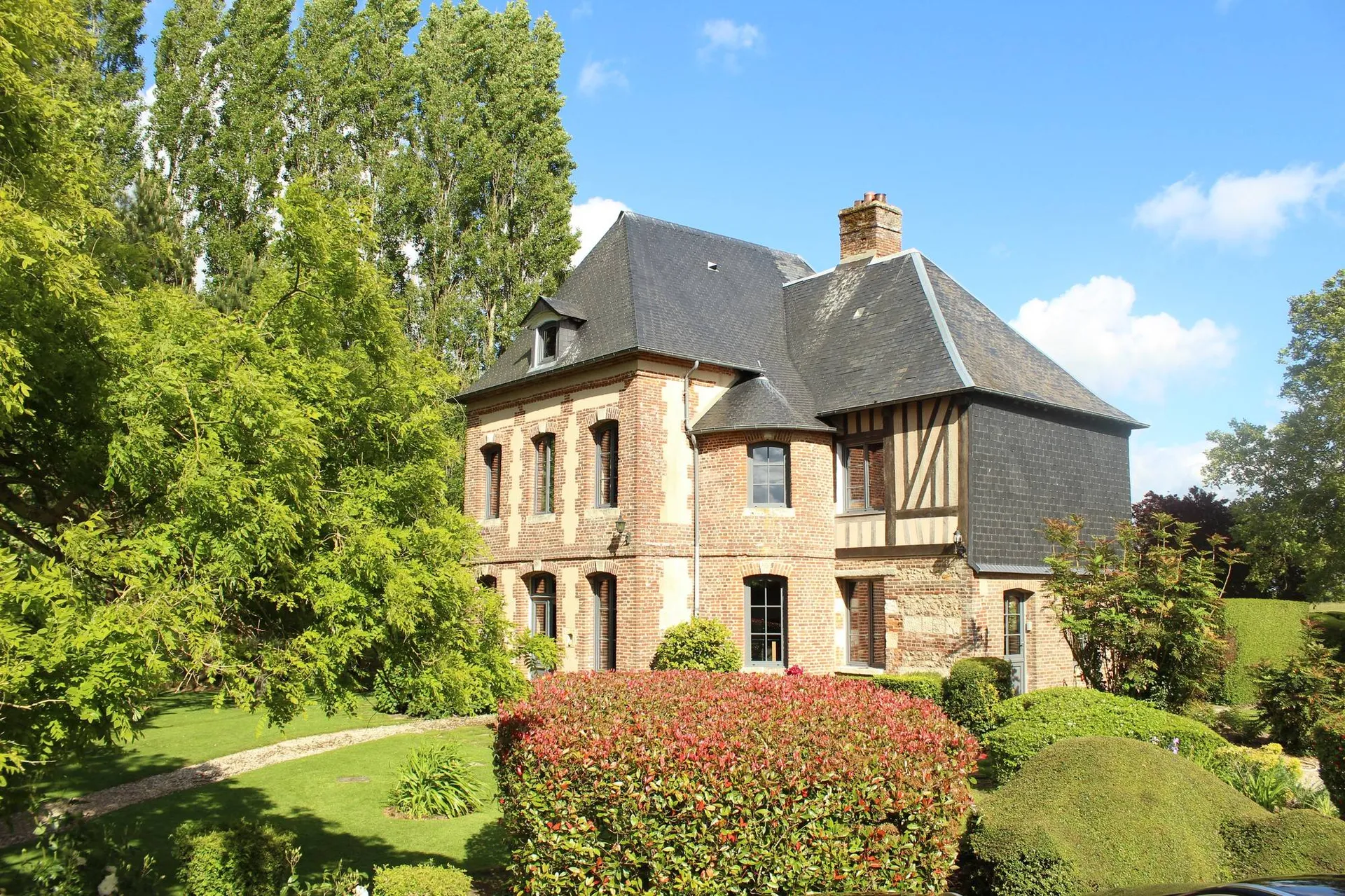 Acquisition demeure à pan de bois dans un environnement champêtre au calme Pont-Audemer 27500