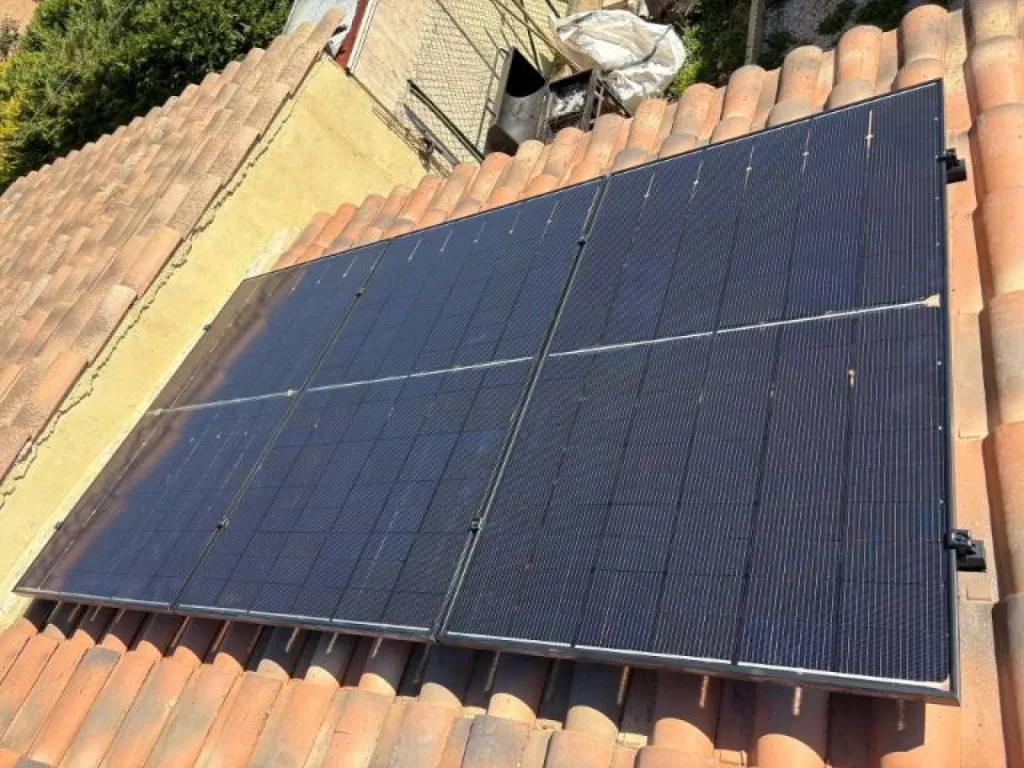 Installation de panneaux photovoltaïques après une étude gratuite et personnalisée à Cuges les Pins à côté de La Ciotat