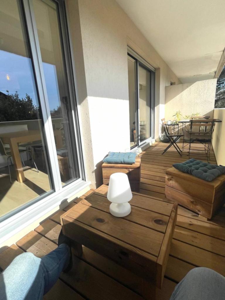 Vendu Très bel Appartement rénové Bordeaux Caudéran Centre 