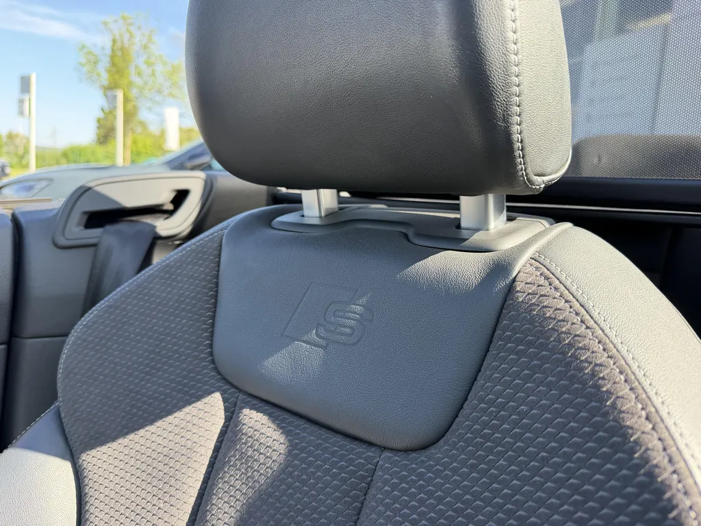 Vente Audi S5 Cabriolet occasion Quattro près du Havre : découvrez ce véhicule de sport haut de gamme chez Caudebec Automobiles