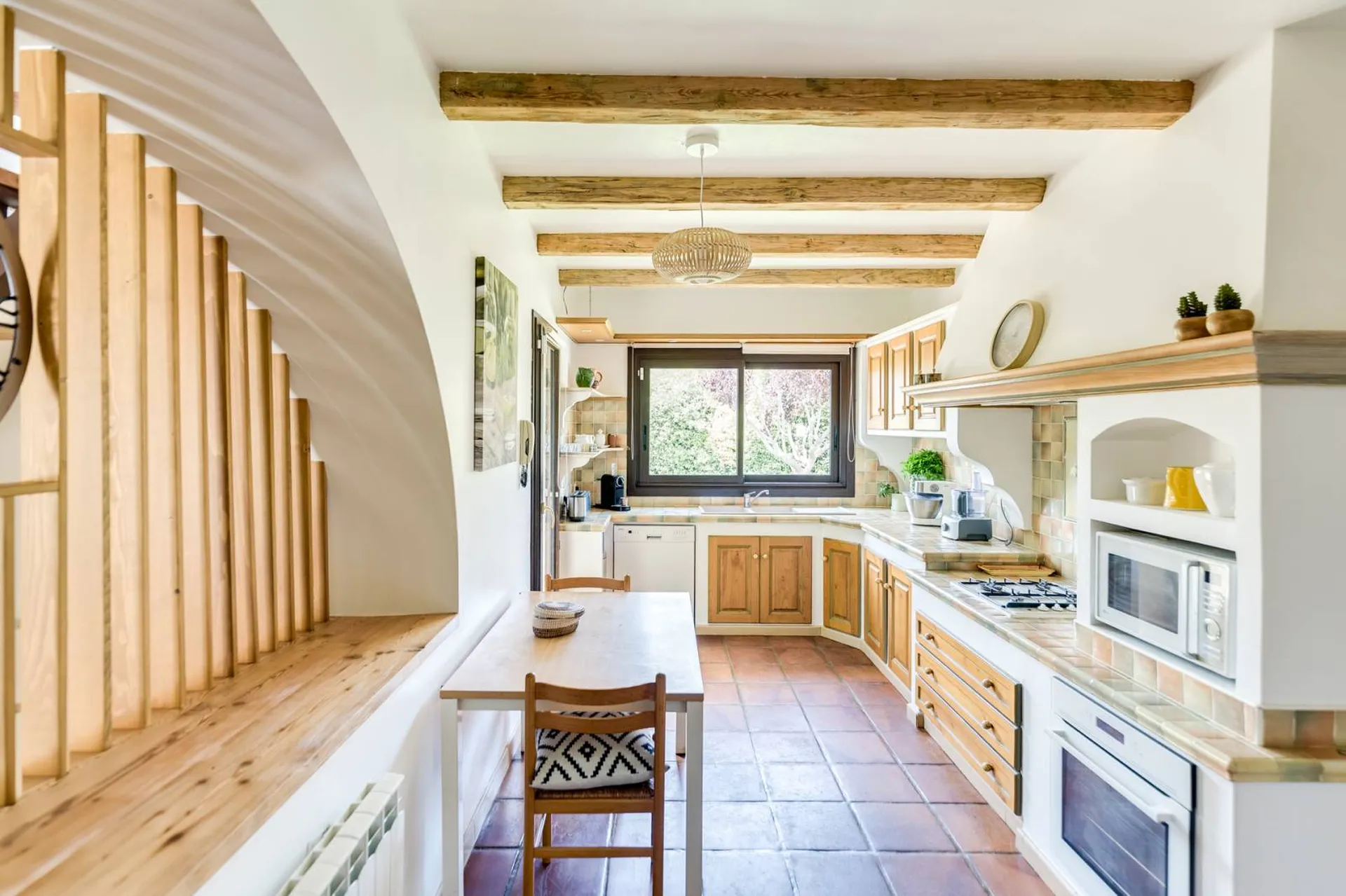 2 cuisines + arrière cuisine 