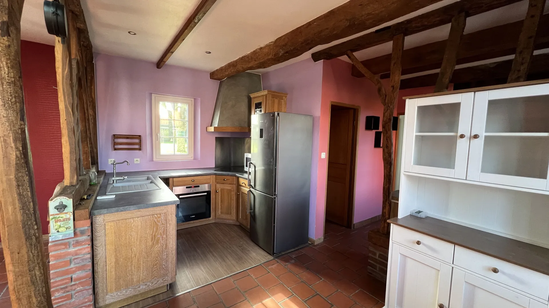 Un lieu à part, au calme, avec deux espaces de vie indépendants dans un écrin de ve
