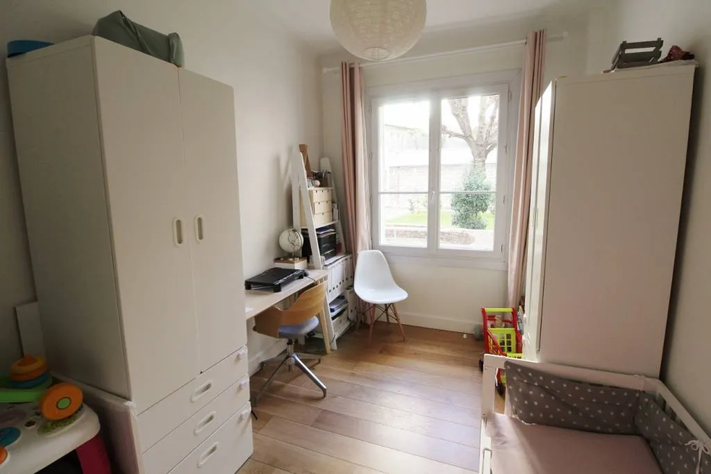 Acheter un appartement en RDJardin à Paris 75016