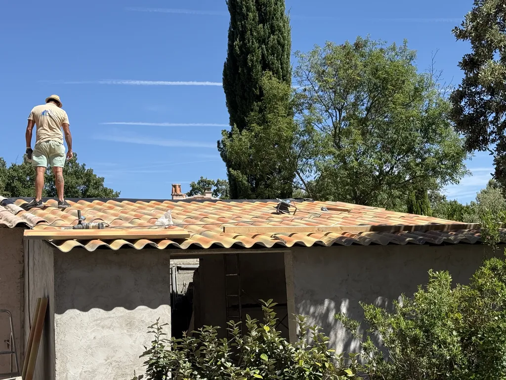 réfection de toiture à Aix en Provence par plaque sous tuile et tuile canal