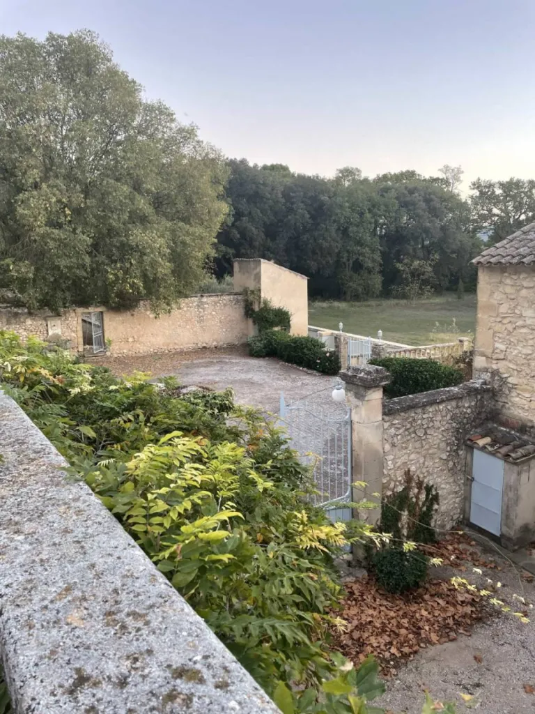 Rénovation d'un château à Pertuis par Inspirations d'Intérieurs