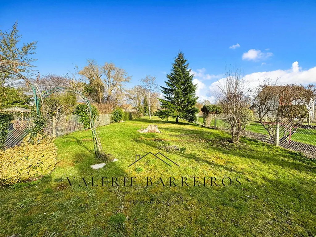 A acheter charmante maison de 110 m² sur un terrain de 720 m² sur la commune de ST AUBIN LES ELBEUF 76410