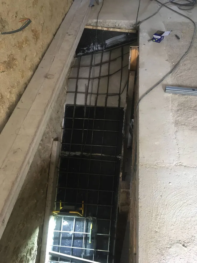 Réalisation d'un escalier en béton dans une maison de ville à Salon de Provence
