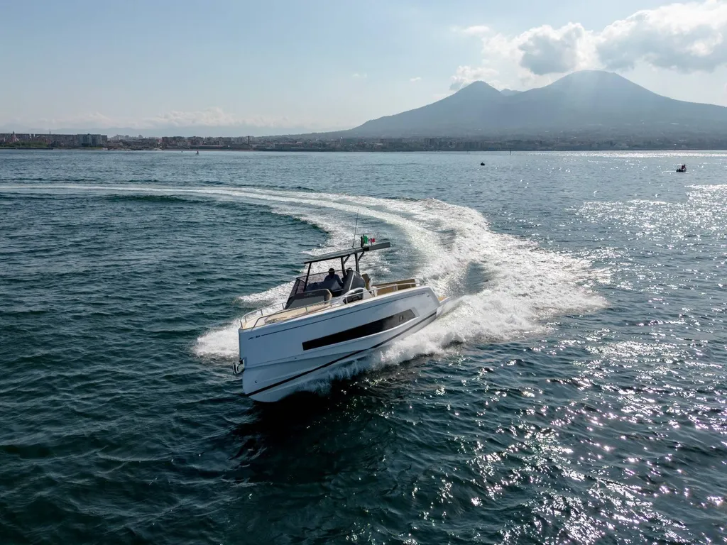 Nouveau bateau Salpa habitable 12 personnes à vendre à La Martinique
