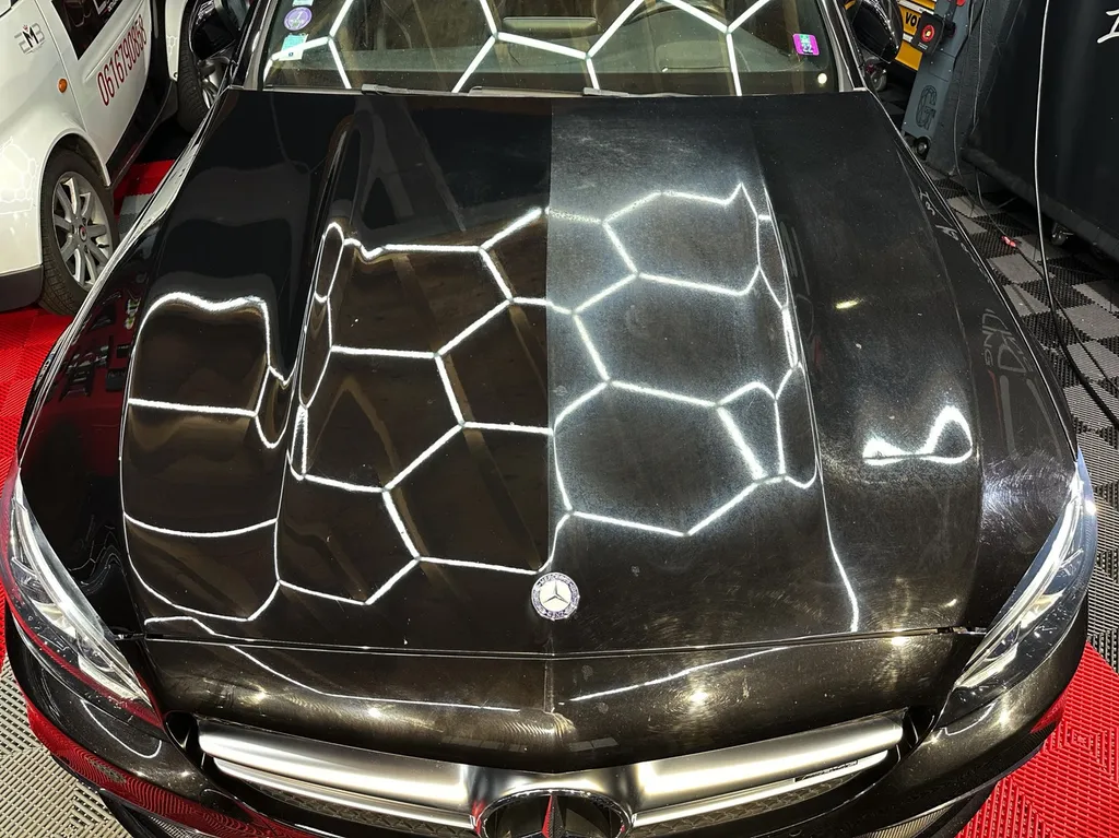 Detailing auto rénovation carrosserie lyon traitement céramique Mercedes C63 AMG