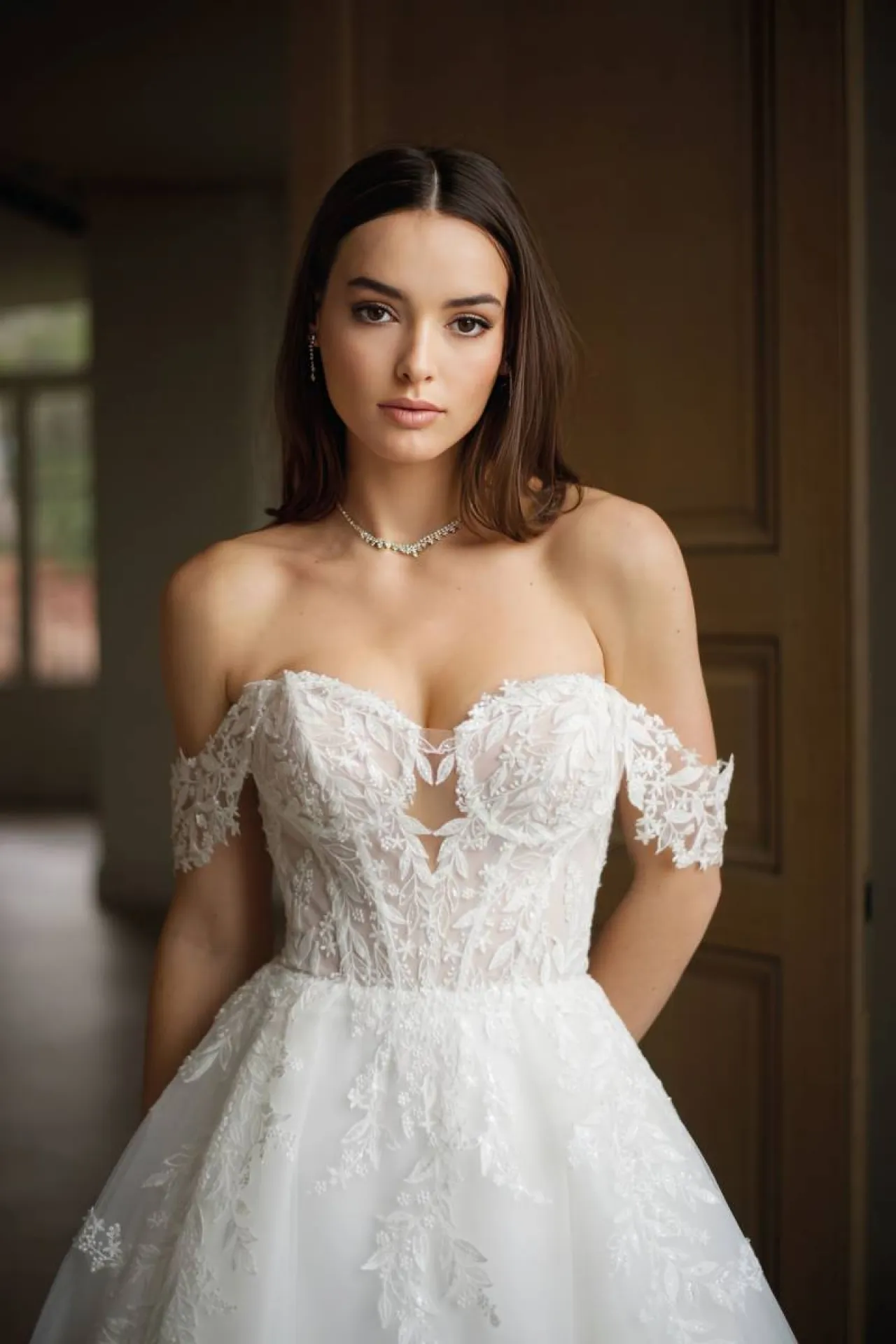 Robe de mariée bustier en dentelle