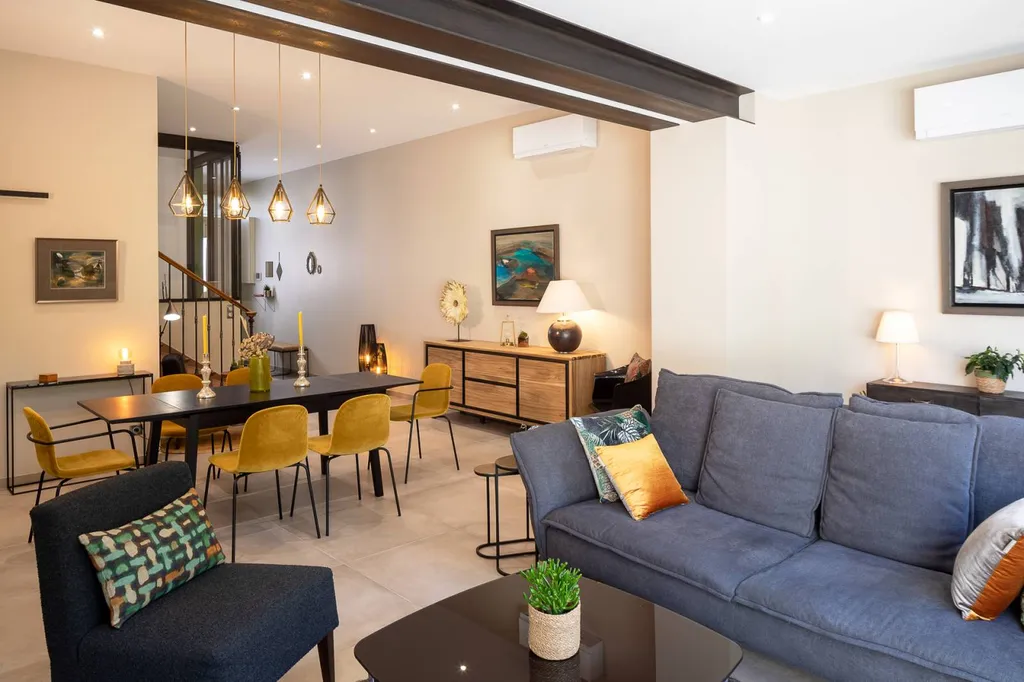 restauration maison de ville Salon de provence dans les bdr