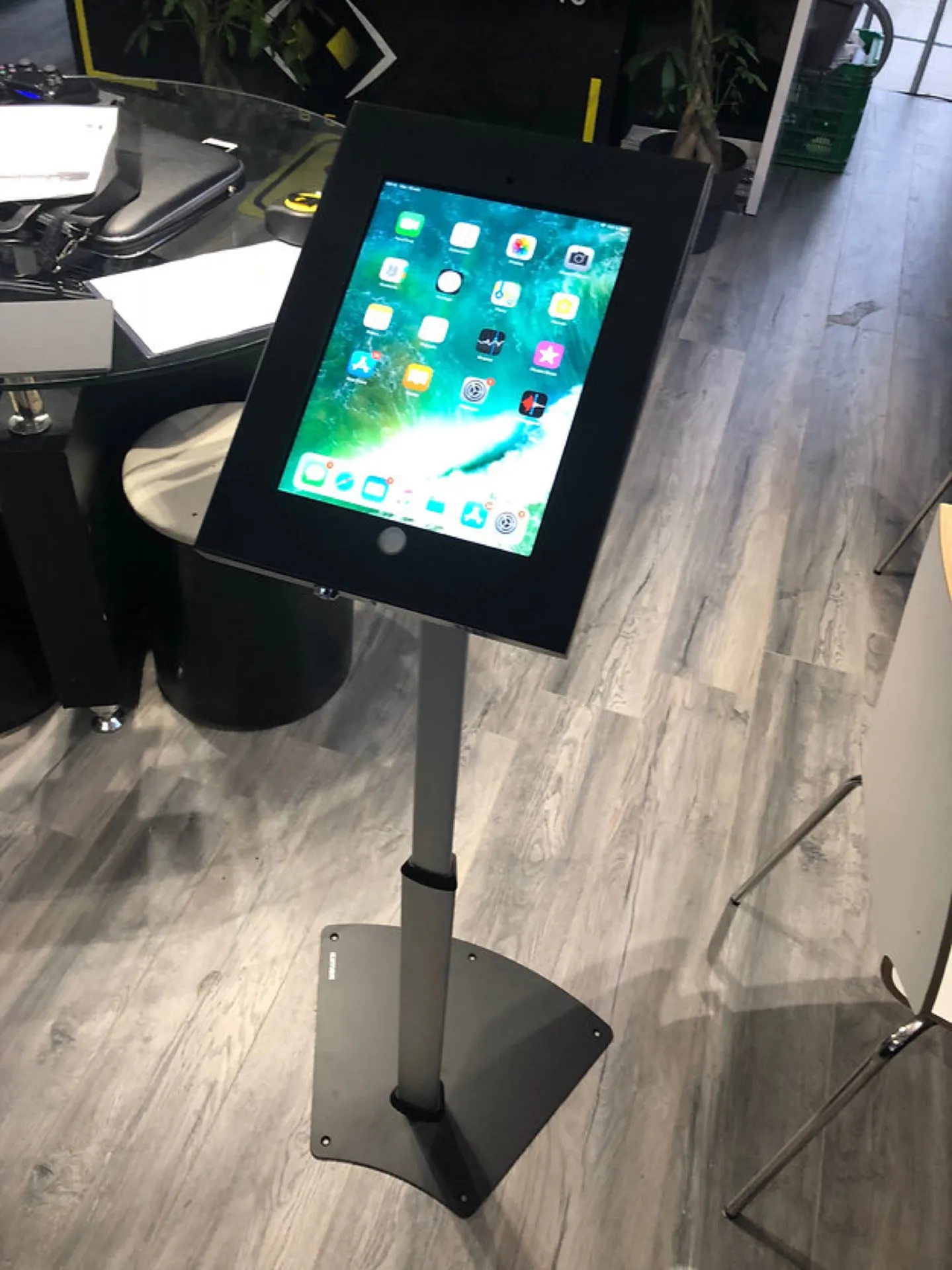 location support pied iPad à cassis dans les bouches du Rhône