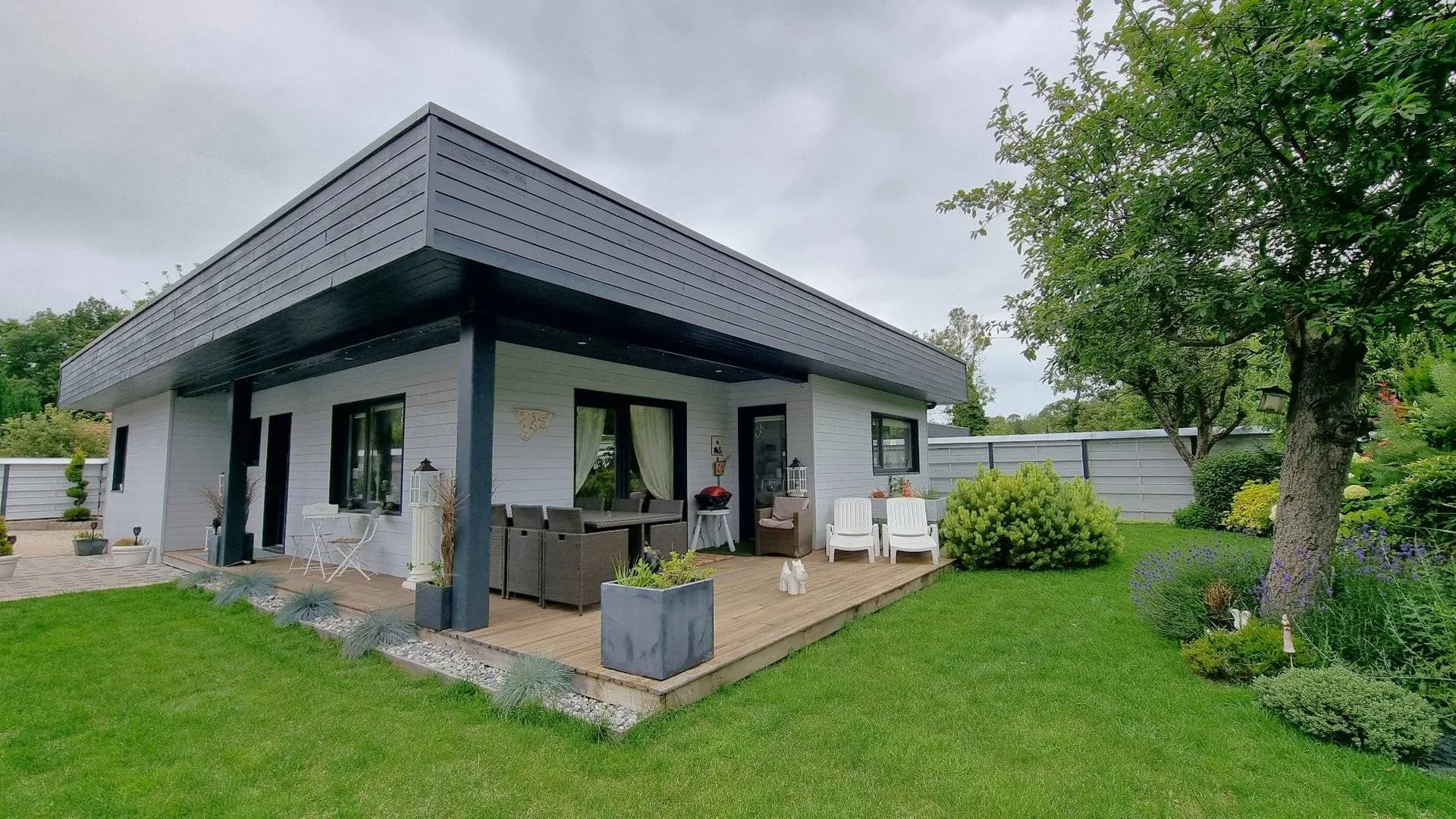 Maison en bois de 2017 située dans une  station balnéaire entre Dieppe et le Tréport 76 Normandie