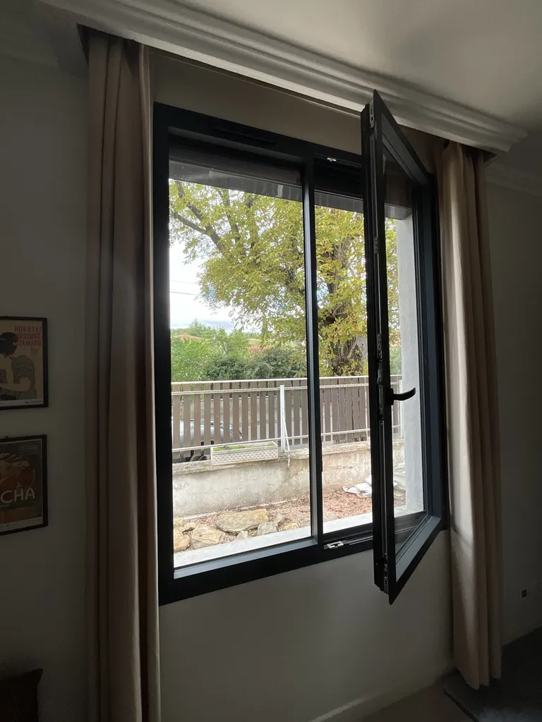 Fenêtre à 2 vanatux en ALU à Aix en Provence