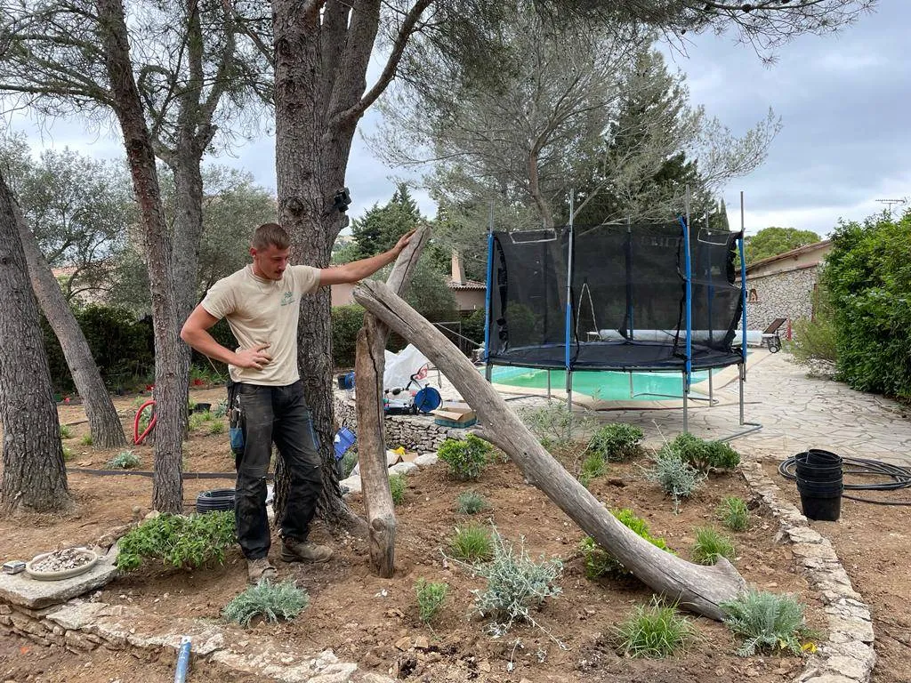 Entreprise d'aménagement paysager vers Villeneuve-lez-Avignon