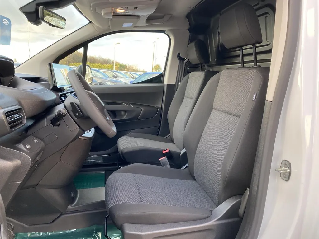 Achat Peugeot Partner occasion La Frénaye : utilitaire diesel boîte automatique disponible proche du Havre (76)