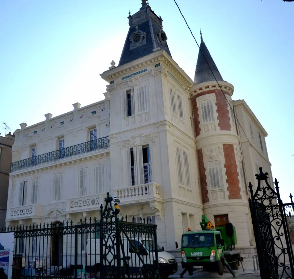 Des gouttières en zinc pour maison neuve ou pour rénovation