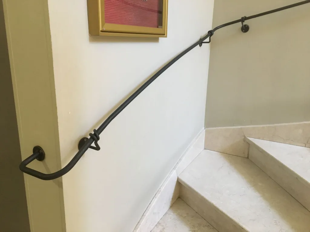 Main courante pour l'hôtel d'Europe à Avignon