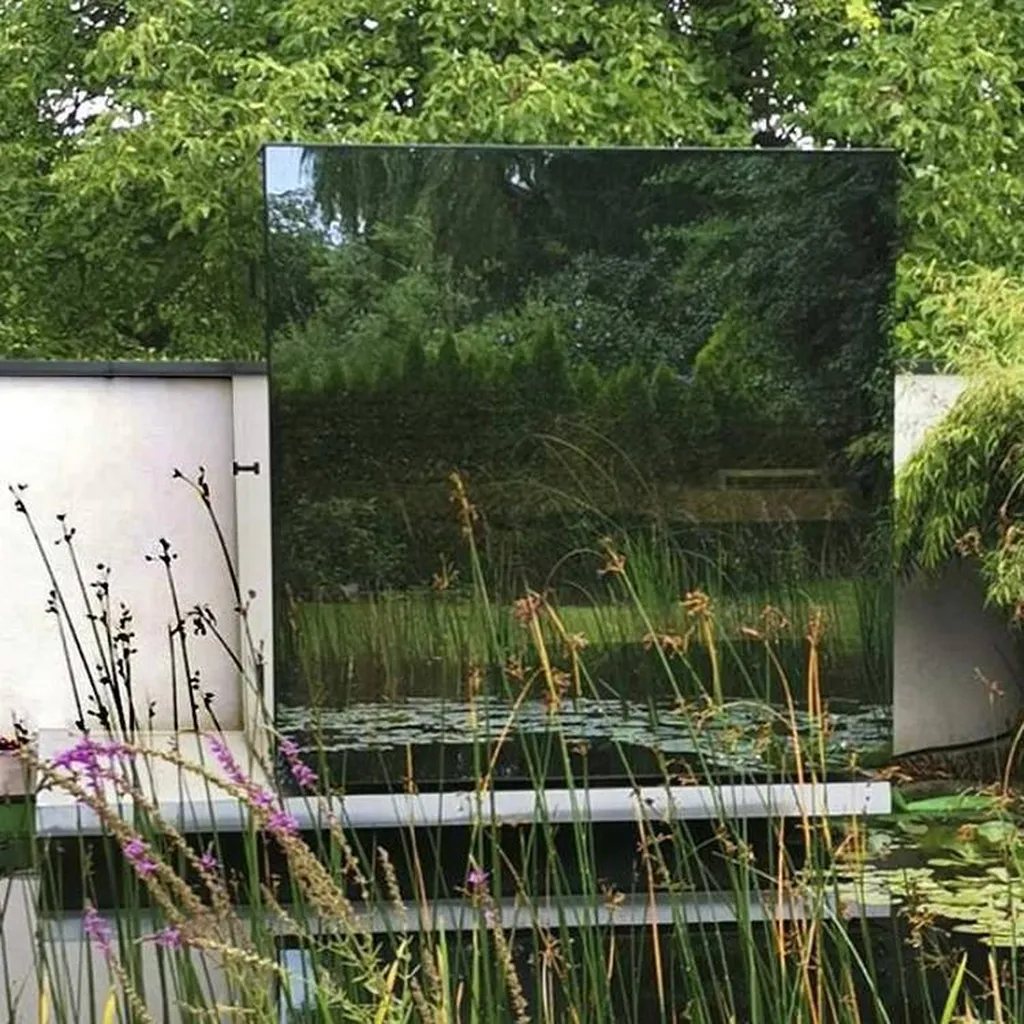 Sauna haut de gamme miroir avec design sur mesure et installation de luxe à Lyon - Spécialiste en équipements bien-être à Villeurbanne