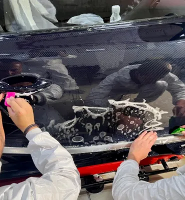 Film de protection carrosserie sur une HYPER CAR !!  Bugatti Chiron