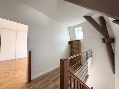Bel appartement en duplex de 60.87m2 à Saint-Germain-en-Laye avec cave
