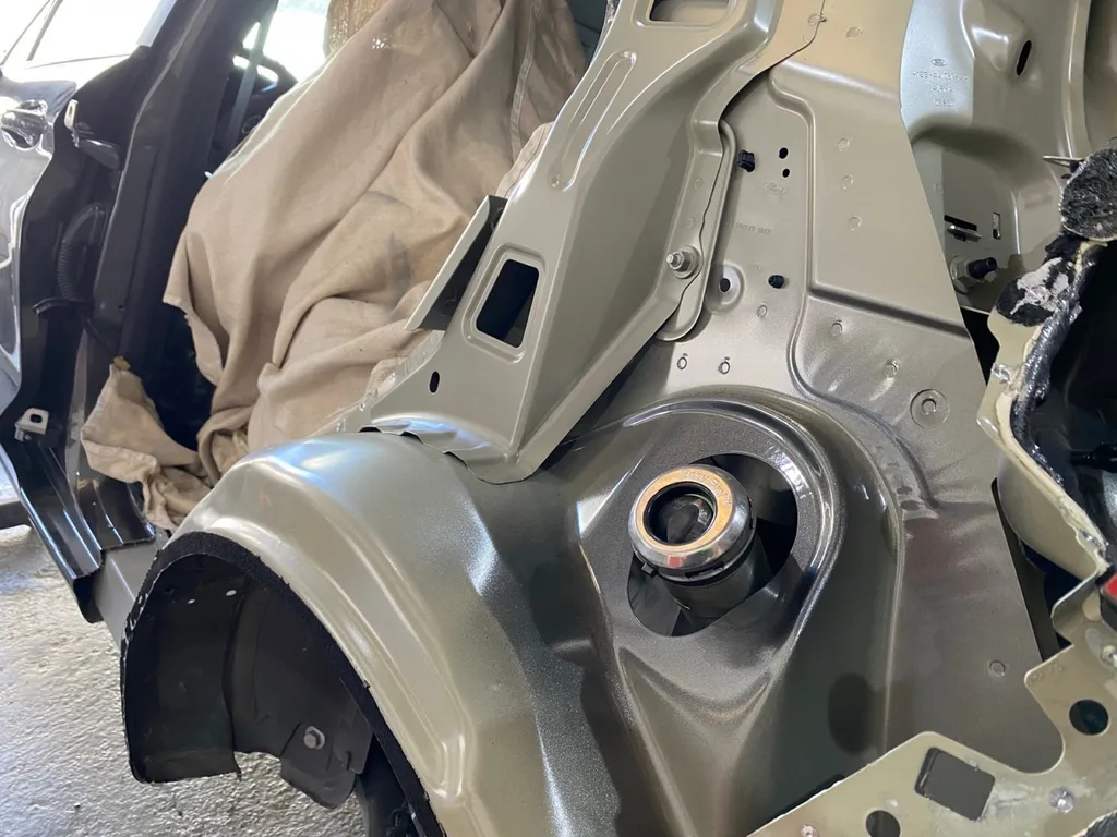 Réparation carrosserie Remplacement Aile arrière Ford Fiesta à Carnoux avec franchise offerte 