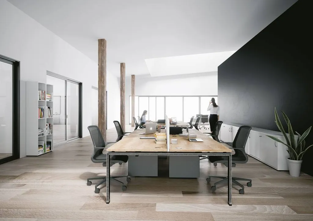 Bureaux collaboratifs en bois et métal avec panneaux écrans frontaux