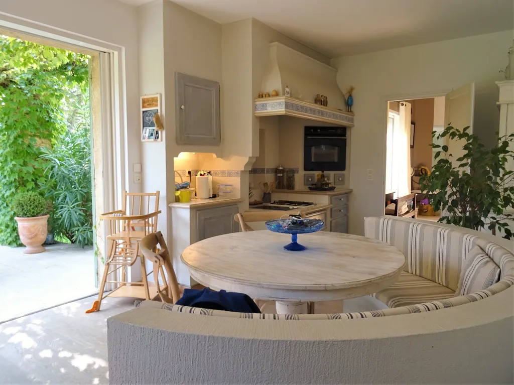 Avignon - Belle maison de plain-pied dans un écrin de verdure   