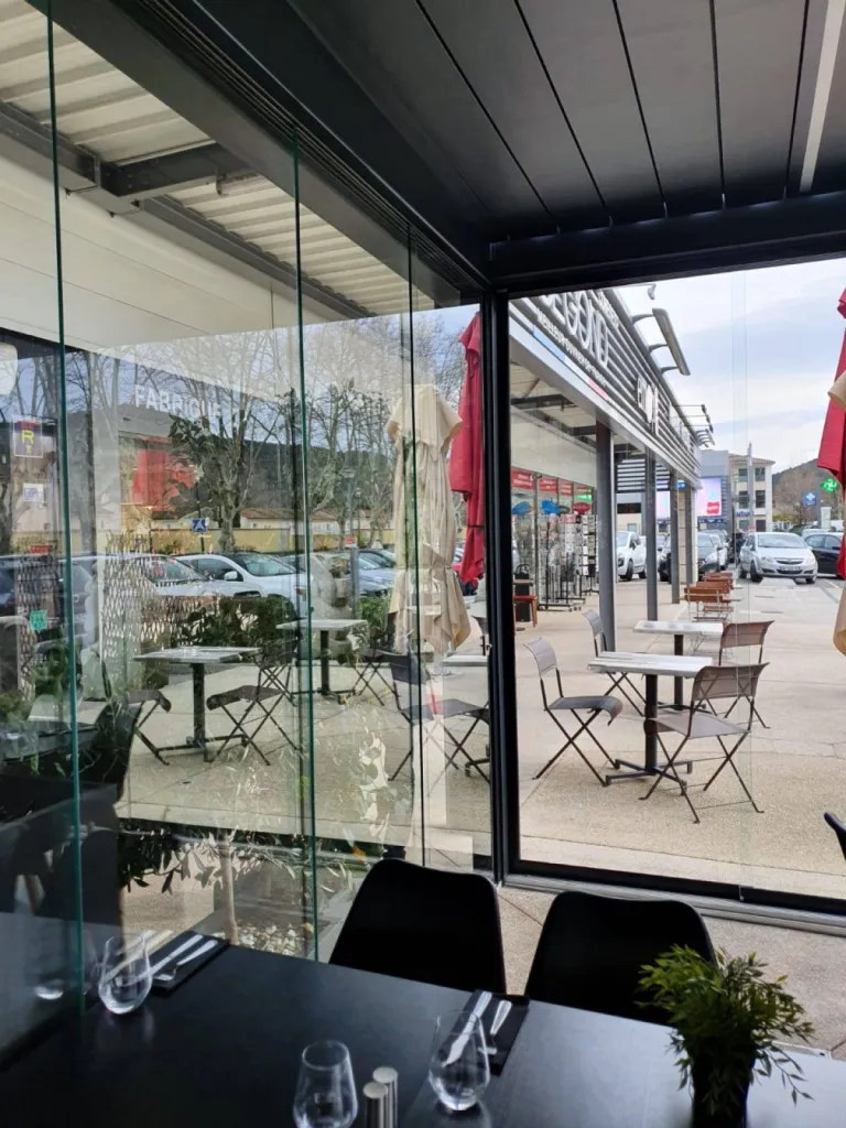 Solution de fermeture de terrasse restaurant Aix-en-Provence 13