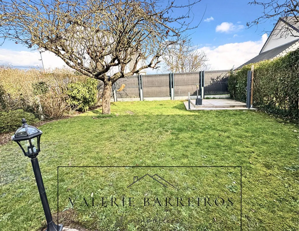 A vendre maison de 121 m² sur un jardin de 284 m² sur la commune de CAUDEBEC LES ELBEUF 76320