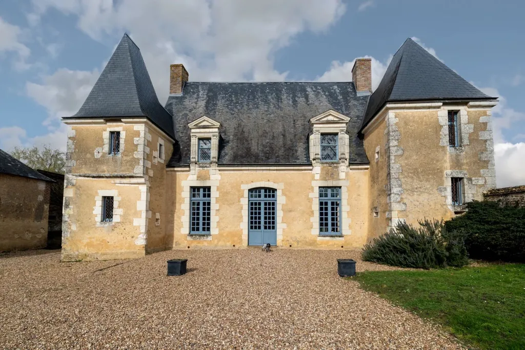 manoir avec grand parc à vendre en sarthe