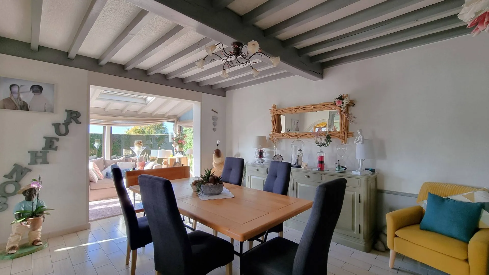 A vendre, belle longère avec gîte indépendant de 170 m², 4 chambres, située à 20 minutes de Dieppe 76200.