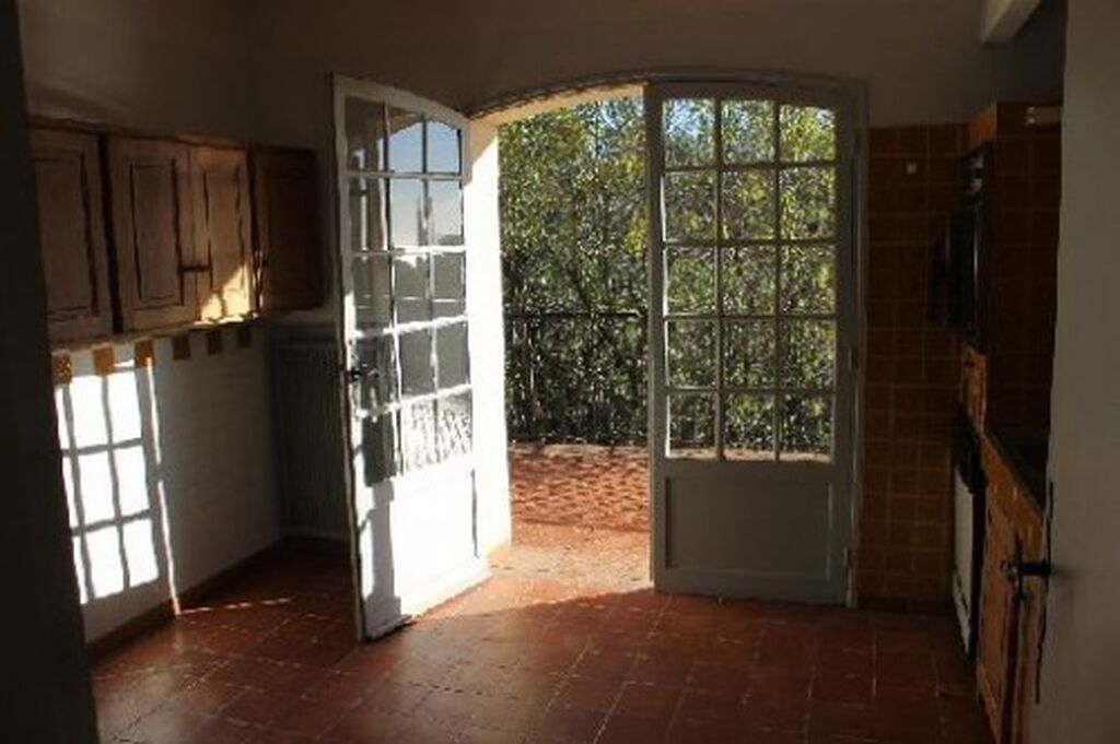 VENTE Appartement 3 Bandol vue mer  aux volumes généreux BANDOL  