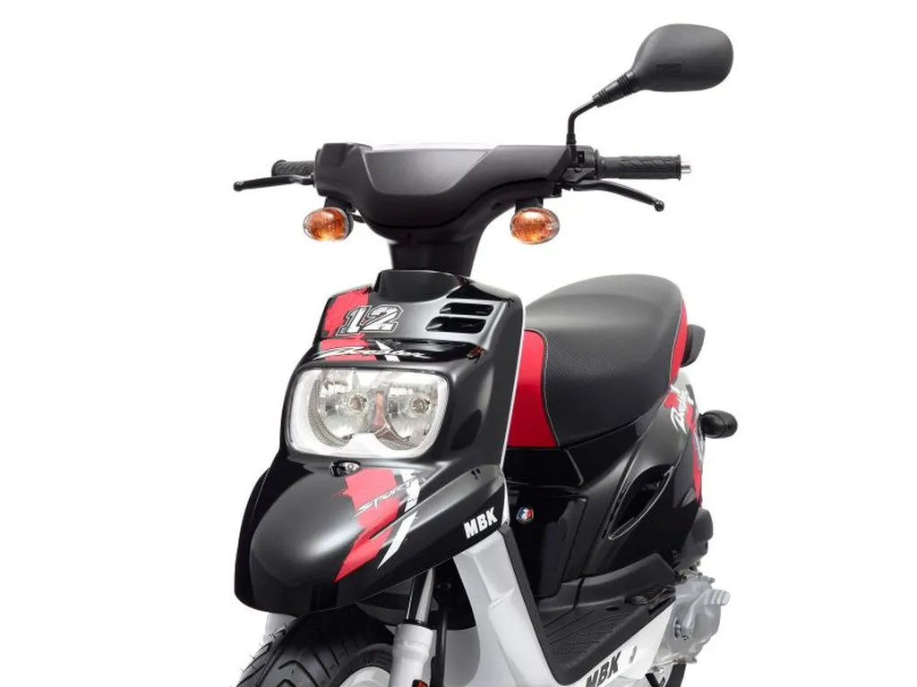 Scooter neuf MBK Booster spirit 12 pouces