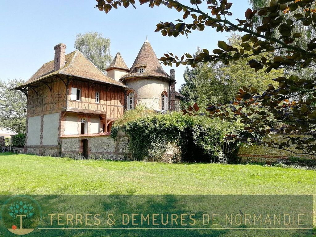 A vendre authentique demeure de caractère et son terrain arboré d’environ 7420 m² en Normandie 14