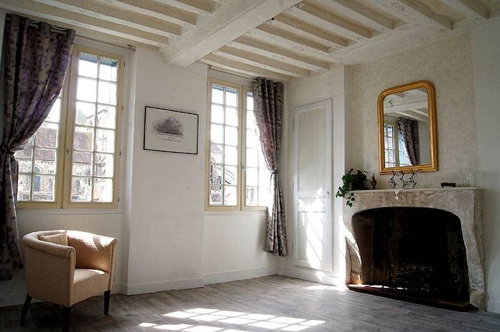 Vend maison de caractère à 2 minutes de la gare de Lisieux, Calvados 14