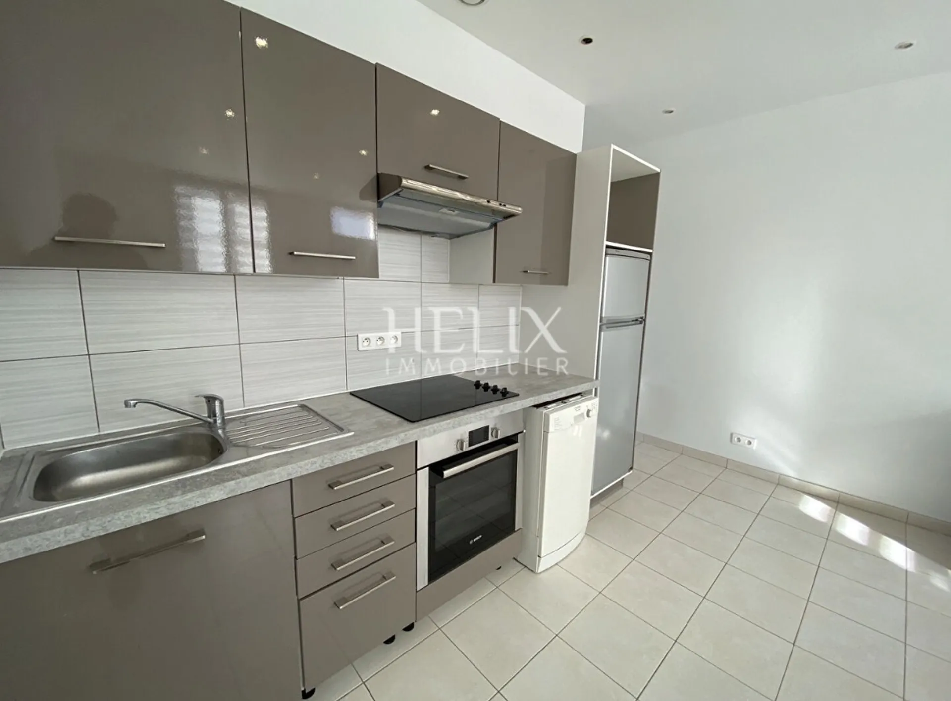 Cuisine aménagée et équipée 