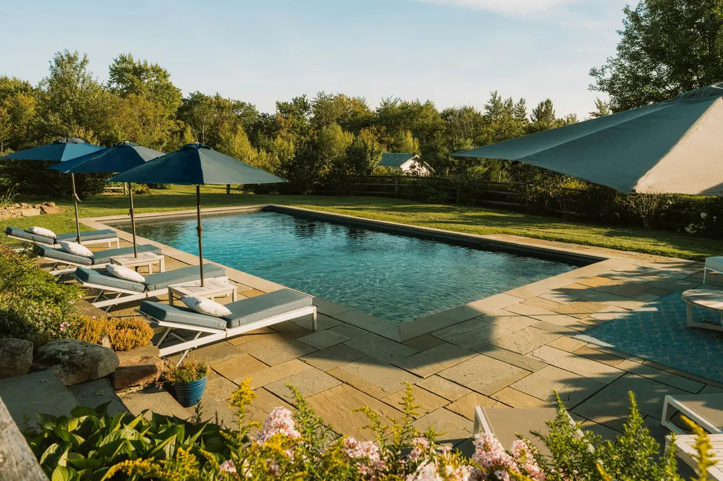 Assurance Piscine, 83