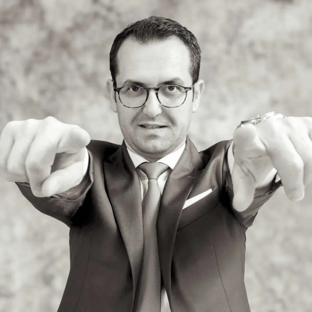 photographe portrait corporate original à Lyon avec installation d'un studio mobile