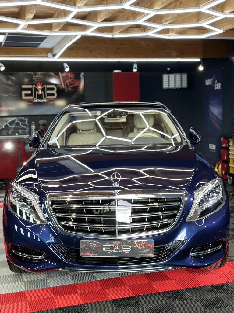 polissage carrosserie DETAILING traitement céramique lyon Mercedes Maybach