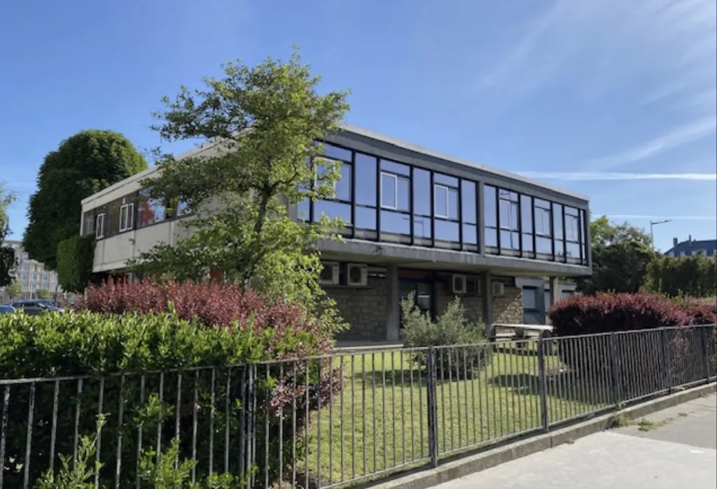 LE HAVRE - A LOUER OU A VENDRE immeuble indépendant de bureaux 750 m2 avec jardin privatif situé au pied de la Tour Alta