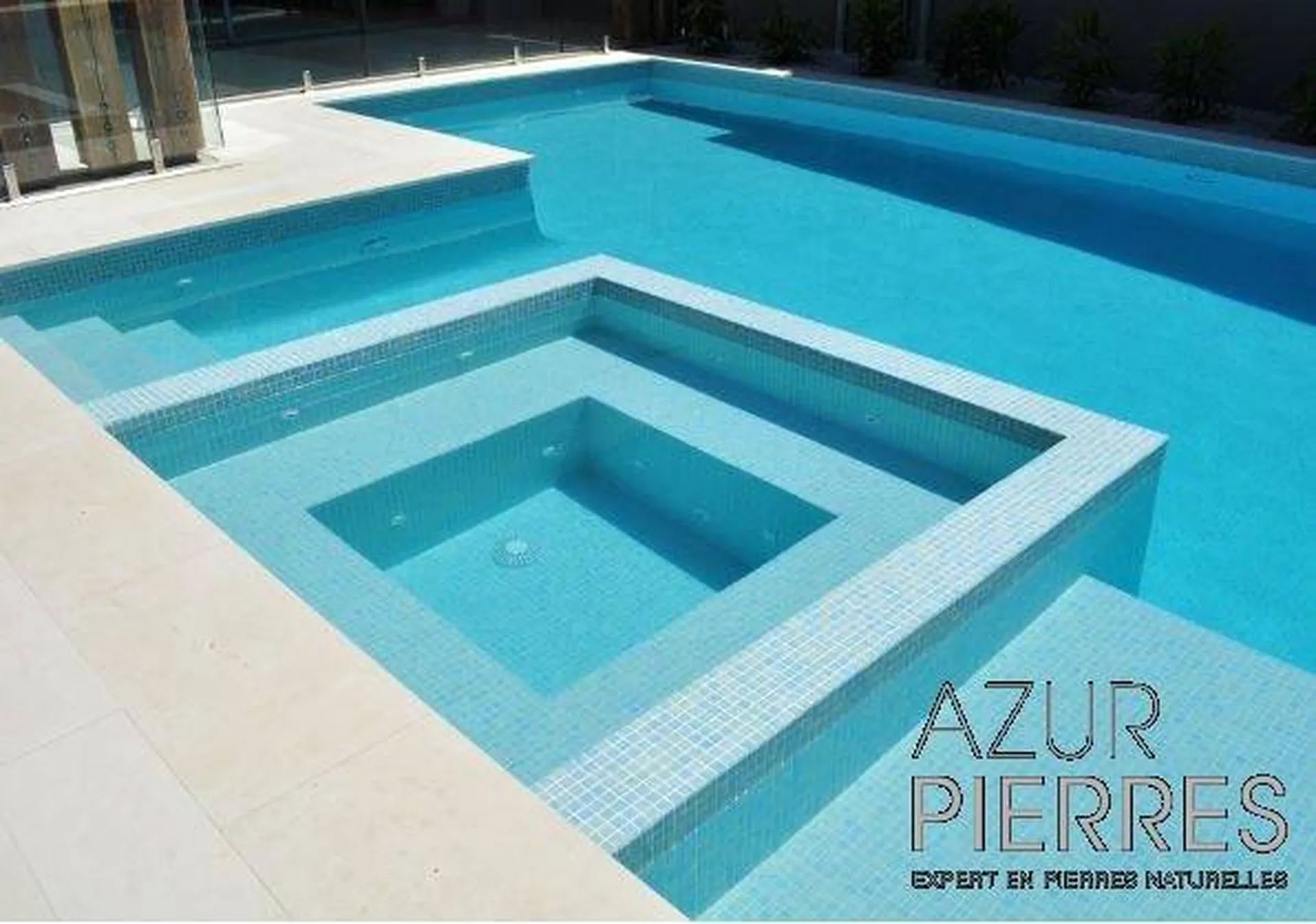 mosaique bleu clair monaco roquefort cannes