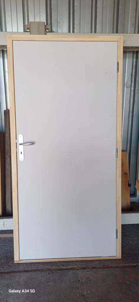 Porte interieure ame pleine sur mesure