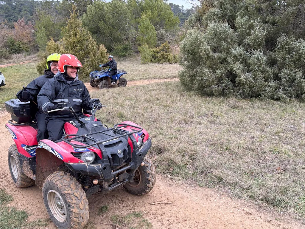 Offrir une randonnée quad pour un départ à la RETRAITE au pied de la Sainte-Baume près d'Aubagne en Provence